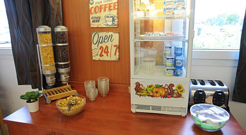 Отель Hôtel Roi Soleil Mulhouse-Kingersheim