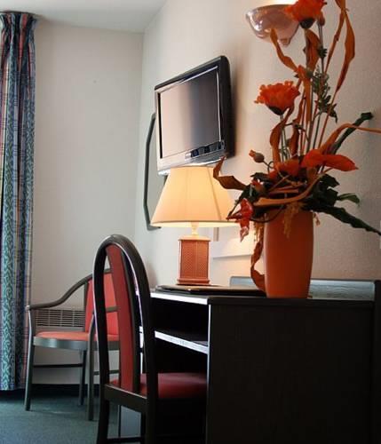 Отель Tonic Hotel