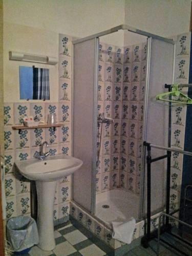 Отель Auberge Roman