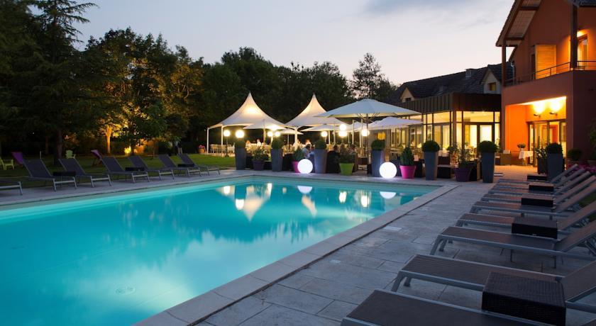 Отель Hôtel Le Dracy