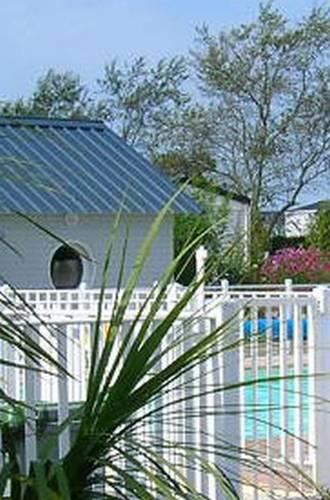 Отель Camping des Hautes Grées