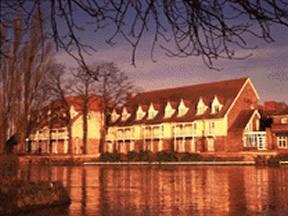Отель Mercure London Staines-upon-Thames Hotel