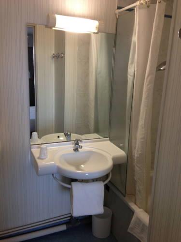 Отель Hôtel B&B Avranches