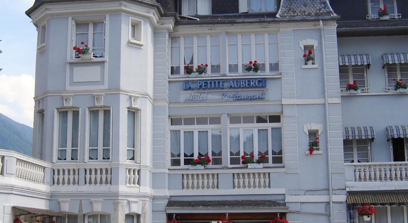 Отель Hôtel la petite Auberge