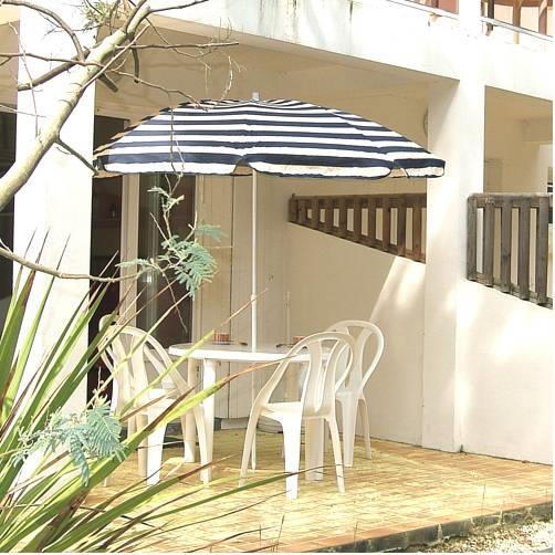 Апартаменты Appartement Cap Blanc D'azur