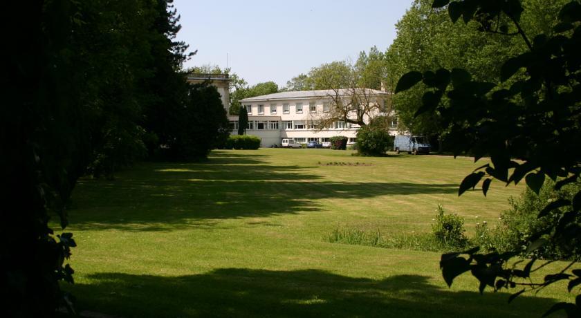Отель Hostellerie de la Quenoeuille