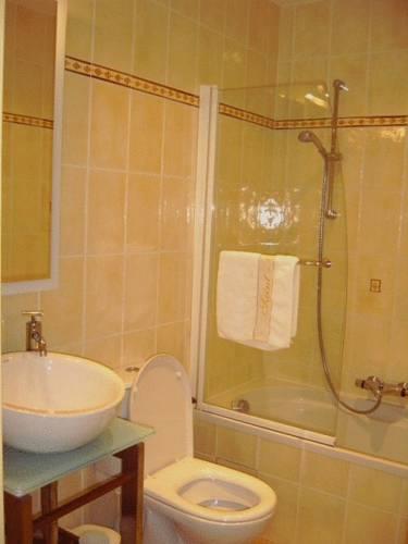 Отель Hotel Saint-Sauveur