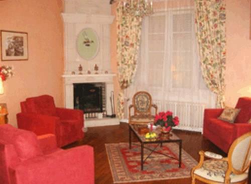 Отель Chambres d'hôtes La Laurencie