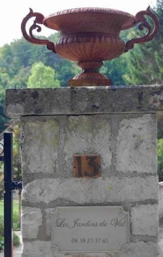 Гостевой дом Les Jardins du Val