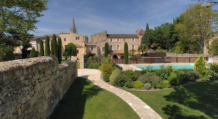 Отель Au Logis des Remparts
