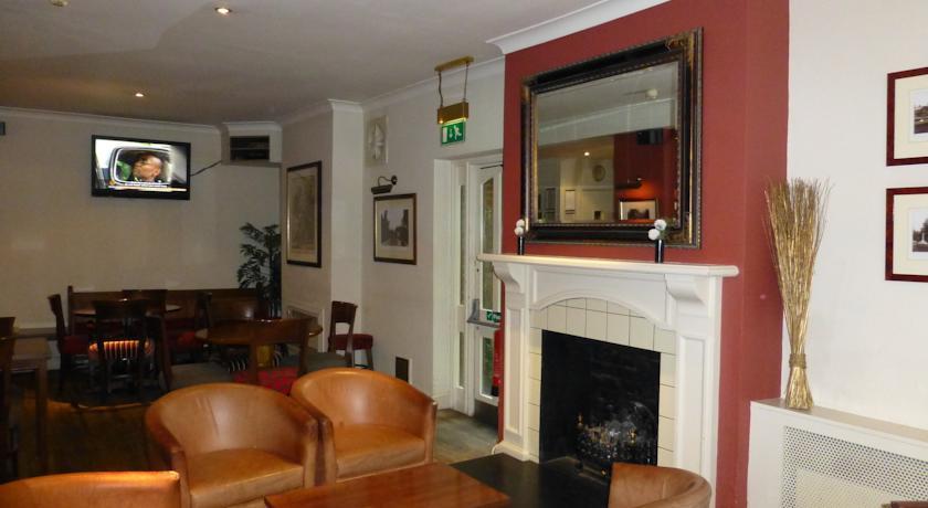 Отель Brook Waterloo Hotel