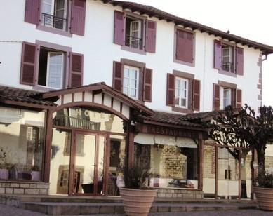 Отель Hôtel Camou