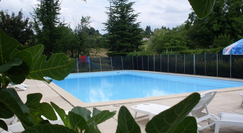 Отель Hôtel le Clos Paillé