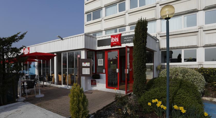 Отель Hotel ibis Villefranche Sur Saone
