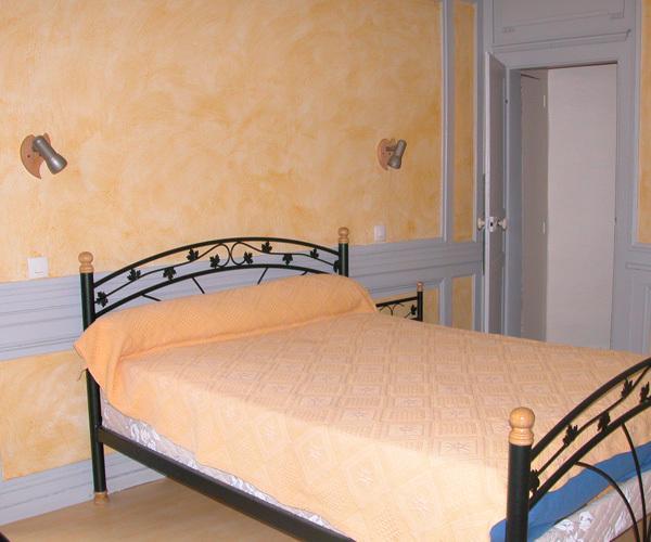 Отель Hotel Les Beaux Arts