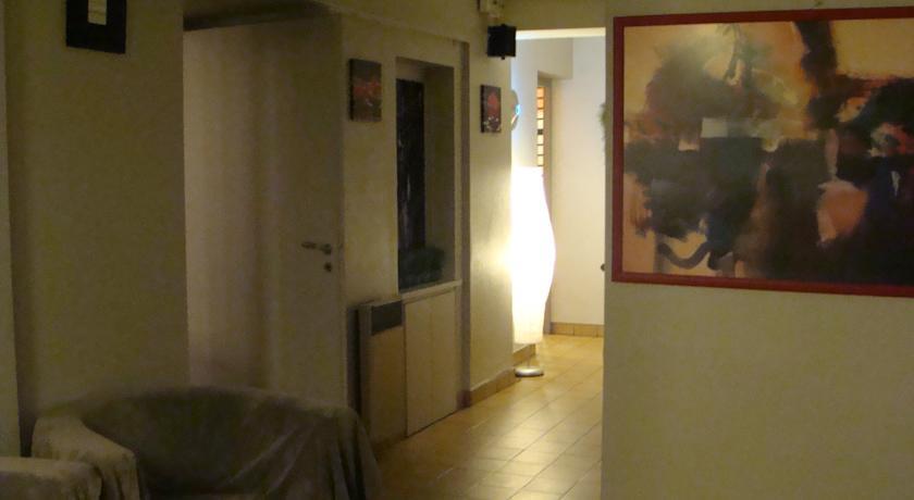 Отель Hotel Restaurant La Voltige