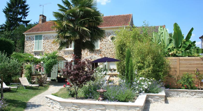 Мини-отель Chambres d'Hôtes Le Petit Nailly
