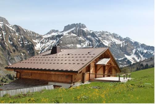 Отель Chalet Les Bûches