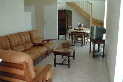 Апартаменты Holiday Home Kervon Landudec