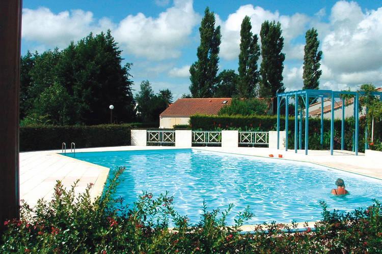 Апартаменты Holiday Home Le Clos Des Chenes Les Mathes