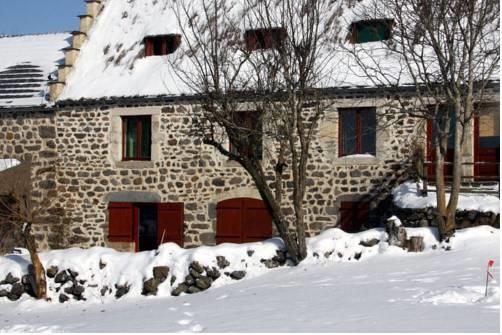 Отель Holiday Home Entre L Ardeche Et L Auvergne Moudeyres