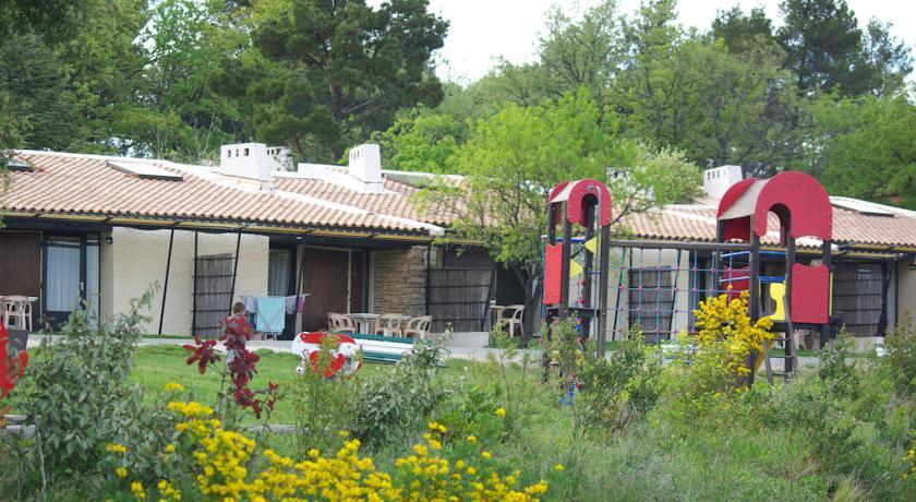 Апартаменты Holiday Home La Jaumiere Murs IV