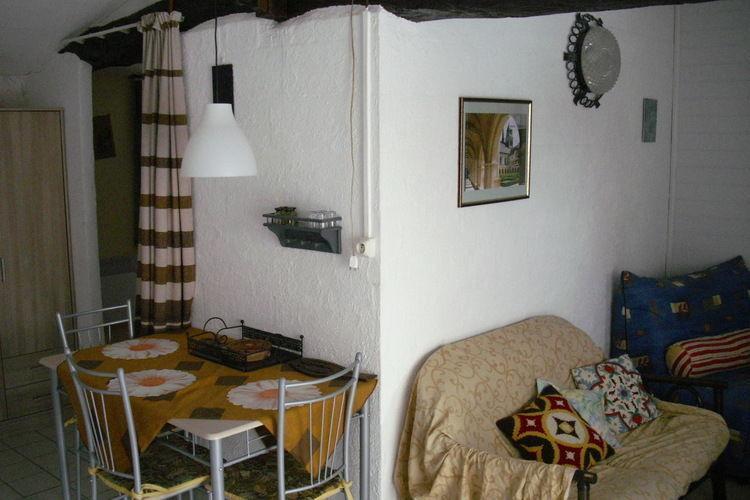 Отель Holiday Home Bel Air St Remyenmauges