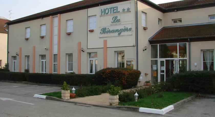 Отель Hôtel La Bérangère