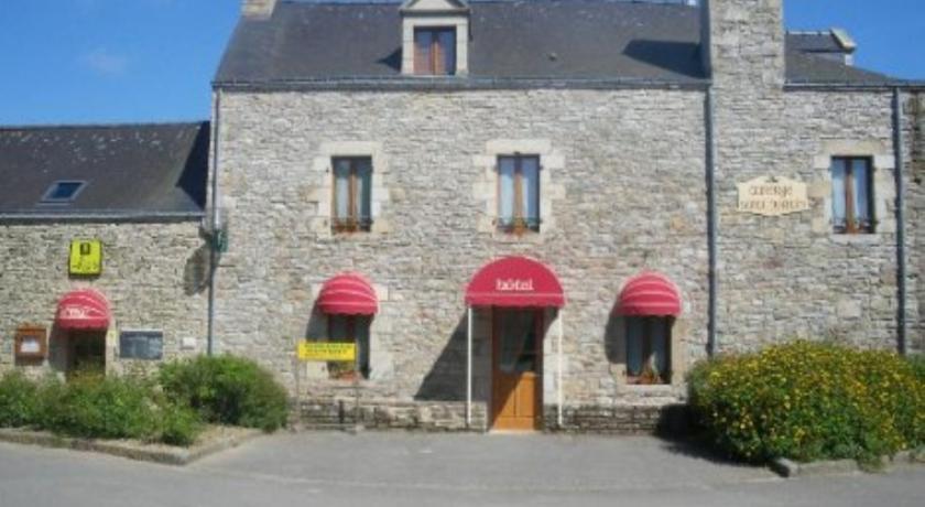 Отель Auberge Saint Hernin
