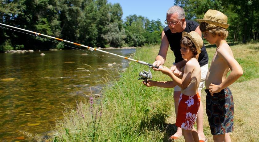 Отель Camping Les Mijeannes