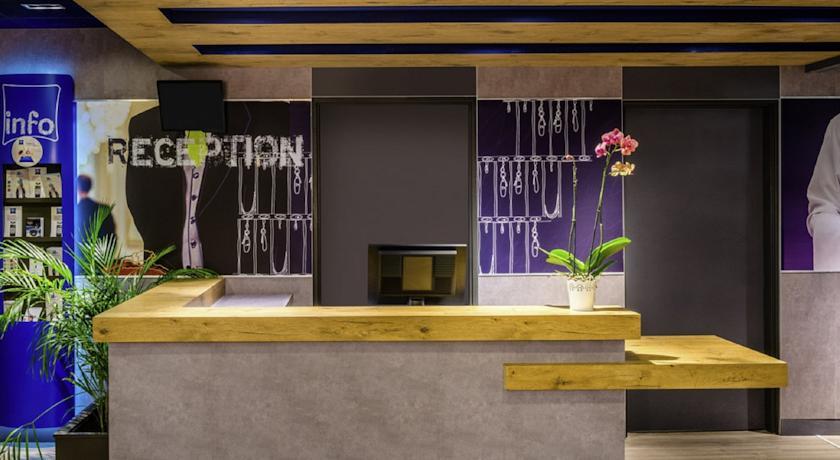 Отель ibis budget Saint-Maurice