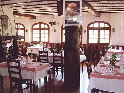 Отель Hotel Les Trois Vallees
