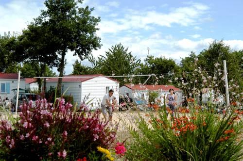 Отель Camping le Patisseau