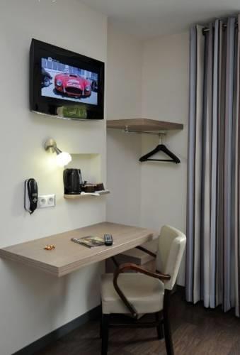 Отель Blue Hotel Reims