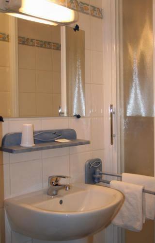 Отель Hôtel Le Canter