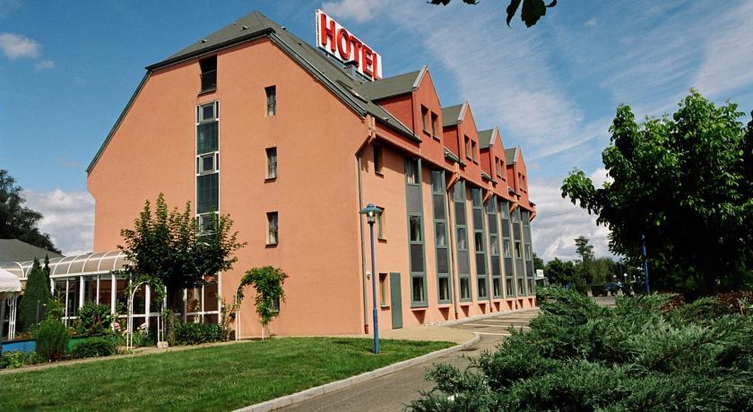 Отель Hotel Restaurant La Tour Romaine