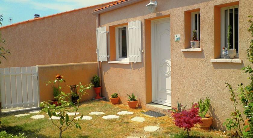 Апартаменты Holiday Home La Petite Oceane Les Petits Bonneveaux