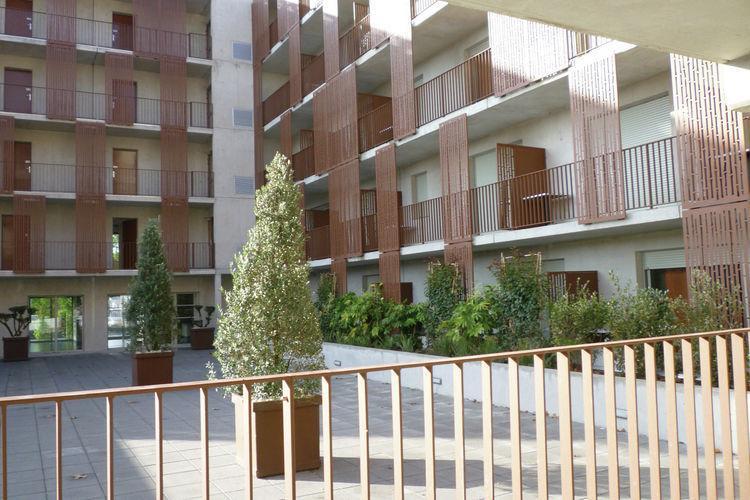 Апартаменты Holiday Home Du Chateau Montpellier