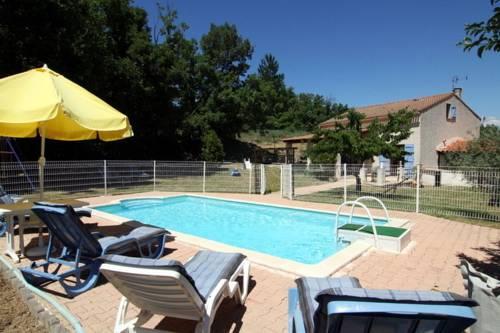 Апартаменты Holiday Home Charlotte Cereste