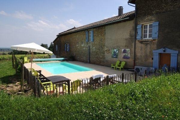 Апартаменты Holiday Home Des Blancs Vinzelles II