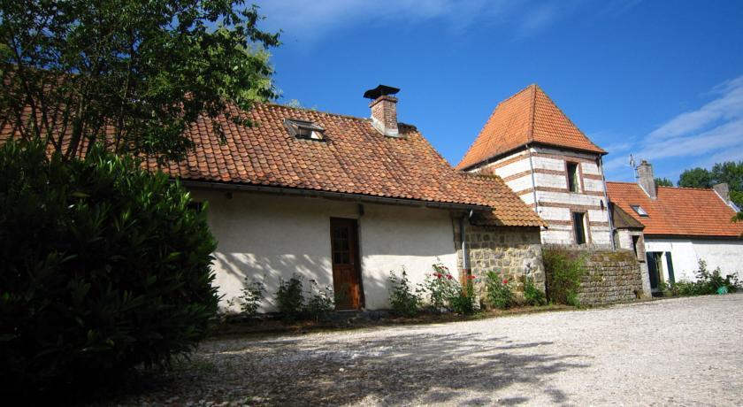Апартаменты Holiday Home Les Gites Des Drouilles Cormont I
