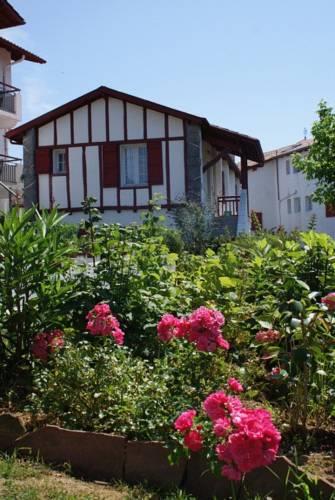 Отель Hôtel Résidence Bergara