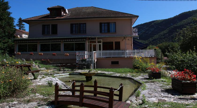 Отель Auberge de Thoire