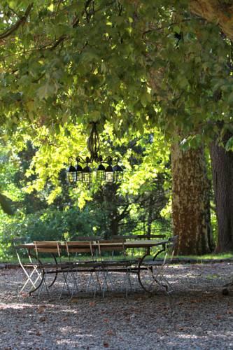 Мини-отель Domaine des Charmilles