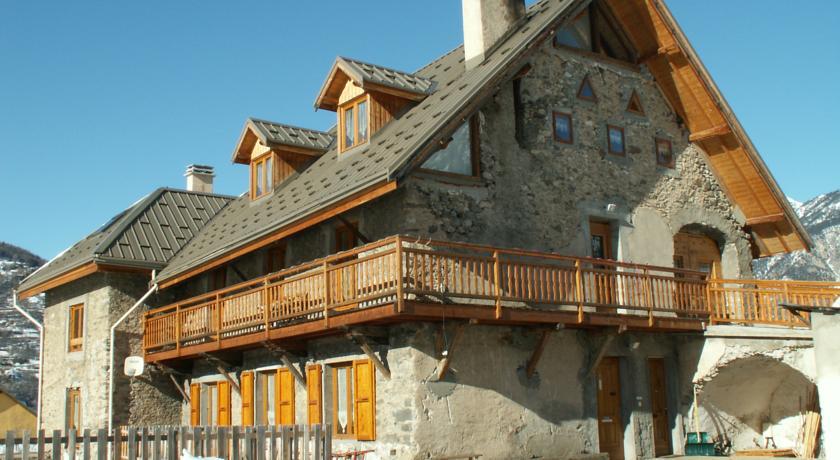 Гостевой дом La Ferme de la Tour