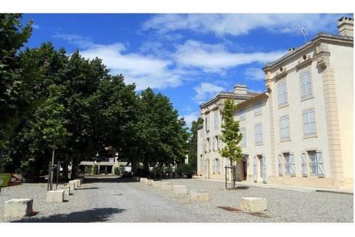 Апартаменты Apartment Le Chateau De Jouarres Azille V