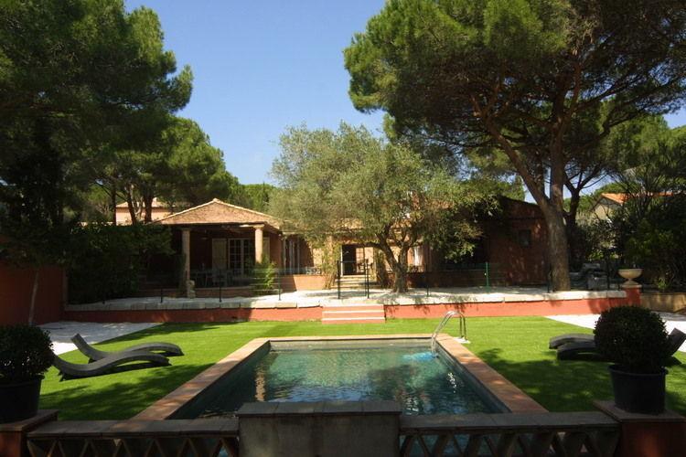 Апартаменты Apartment Xl Pres De La Plage Pour Deux Saint Maxime
