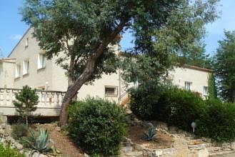 Апартаменты Holiday Home Peyrepicade Coustaussa