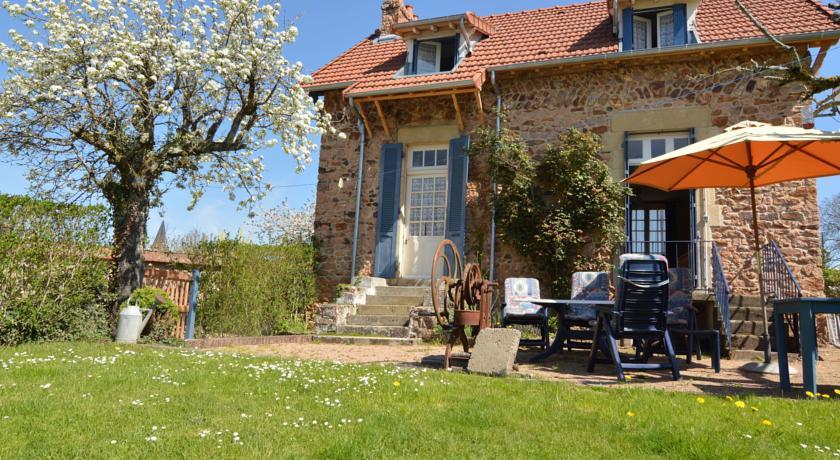Апартаменты Holiday Home St Honore Les Bains St Honore Les Bains