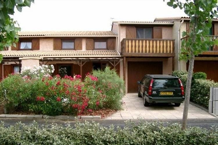Апартаменты Holiday Home Les Tamaris II